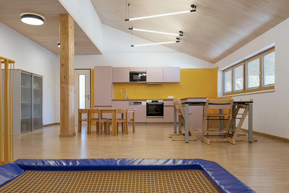 05 DSC7388-1_CROP.jpg